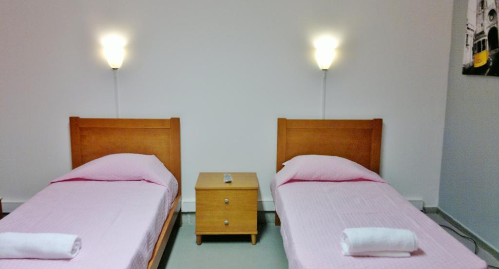 Residencial Duque De Saldanha Hotel Lisboa Стая снимка